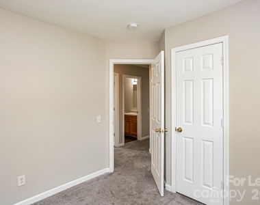 1418 Peach Park Lane - Photo Thumbnail 7