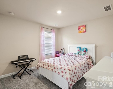 613 Cedar Knoll Circle - Photo Thumbnail 25
