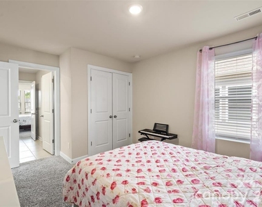 613 Cedar Knoll Circle - Photo Thumbnail 18