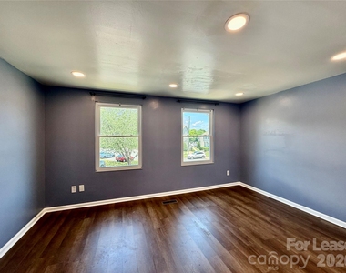 9604 Vinca Circle - Photo Thumbnail 16