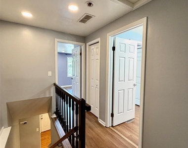 9604 Vinca Circle - Photo Thumbnail 13
