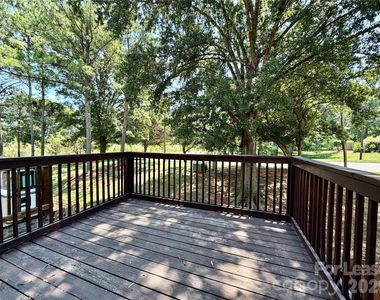 9604 Vinca Circle - Photo Thumbnail 30