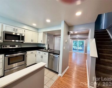 9604 Vinca Circle - Photo Thumbnail 1