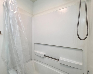 9604 Vinca Circle - Photo Thumbnail 26