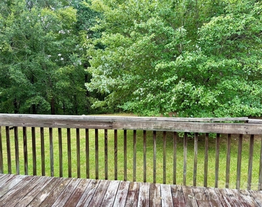 153 Hillcrest Drive - Photo Thumbnail 9