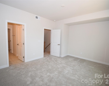 4810 Chastain Avenue - Photo Thumbnail 15