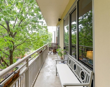 701 Royal Court - Photo Thumbnail 34