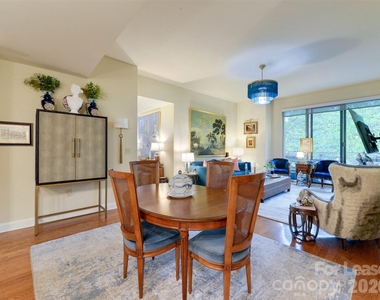 701 Royal Court - Photo Thumbnail 9