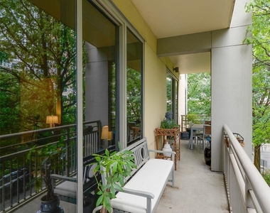 701 Royal Court - Photo Thumbnail 32