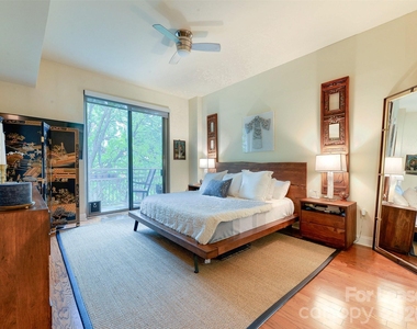701 Royal Court - Photo Thumbnail 20