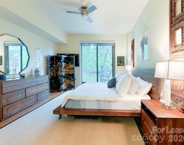 701 Royal Court - Photo Thumbnail 19