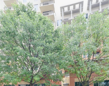 701 Royal Court - Photo Thumbnail 45