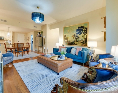 701 Royal Court - Photo Thumbnail 16