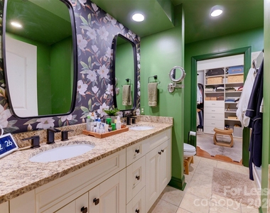701 Royal Court - Photo Thumbnail 22