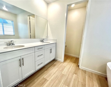 27260 Debut Place - Photo Thumbnail 10