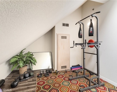 801 S 2nd Street - Photo Thumbnail 12