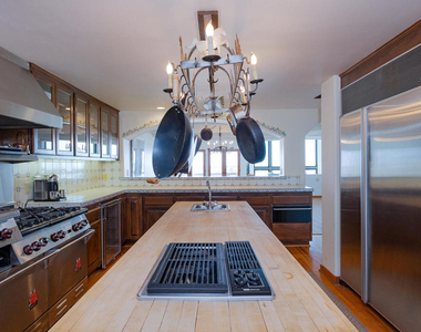 3265 Ocean Drive - Photo Thumbnail 14