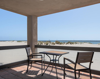 3265 Ocean Drive - Photo Thumbnail 17