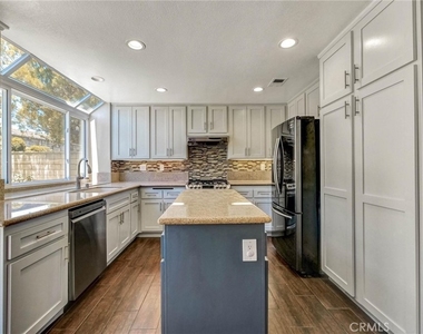 14332 Autumn Lane - Photo Thumbnail 16