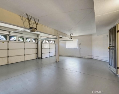 14332 Autumn Lane - Photo Thumbnail 32