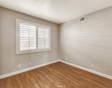 14332 Autumn Lane - Photo Thumbnail 10