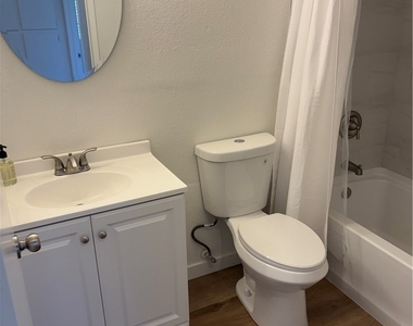 620 Sky Court - Photo Thumbnail 10