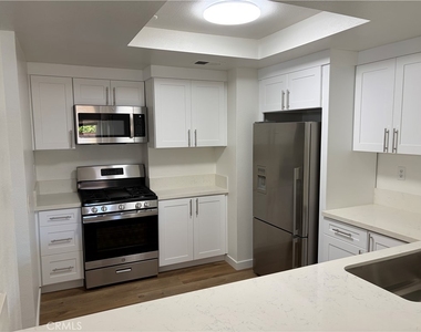 620 Sky Court - Photo Thumbnail 8