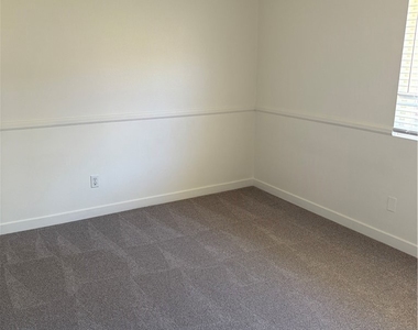 620 Sky Court - Photo Thumbnail 16