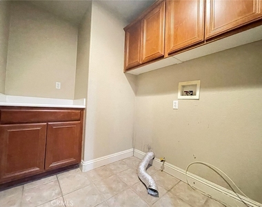 11433 Mountain View Drive - Photo Thumbnail 10