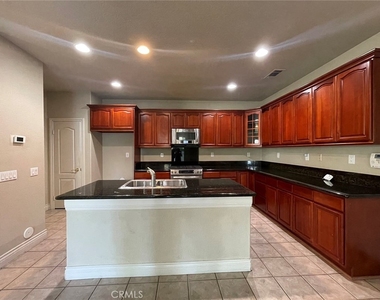 11433 Mountain View Drive - Photo Thumbnail 2