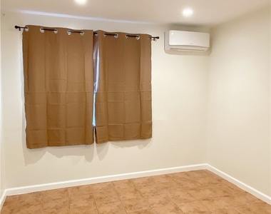 11125 Freer Street - Photo Thumbnail 2