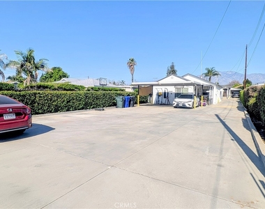 11125 Freer Street - Photo Thumbnail 4