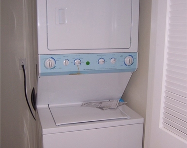 4438 Vista Del Monte Avenue - Photo Thumbnail 6