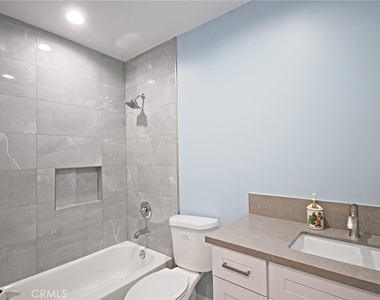 17339 Los Alimos Street - Photo Thumbnail 14