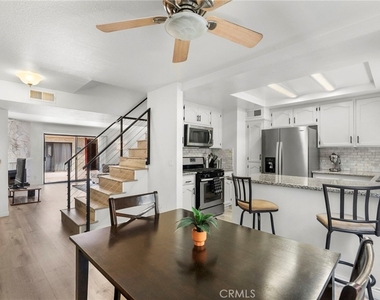 11274 Morrison Street - Photo Thumbnail 7