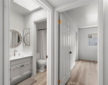 11274 Morrison Street - Photo Thumbnail 22