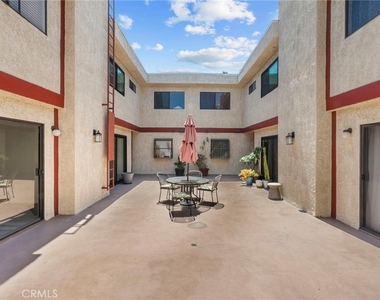 11274 Morrison Street - Photo Thumbnail 25