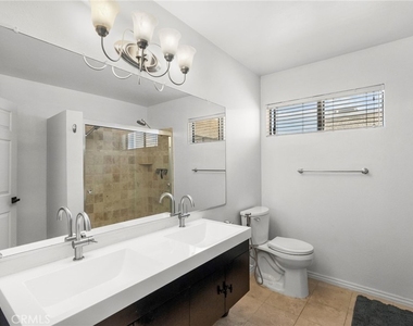11274 Morrison Street - Photo Thumbnail 17