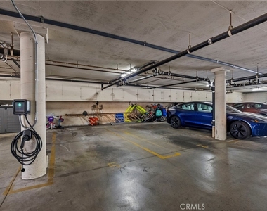 11274 Morrison Street - Photo Thumbnail 29