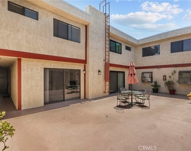 11274 Morrison Street - Photo Thumbnail 26