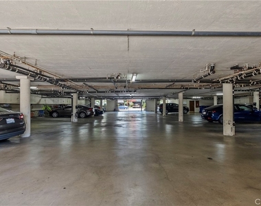 11274 Morrison Street - Photo Thumbnail 28