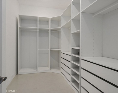 16459 Otsego Street - Photo Thumbnail 56
