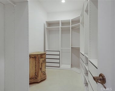 16459 Otsego Street - Photo Thumbnail 55