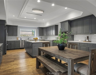 16459 Otsego Street - Photo Thumbnail 14