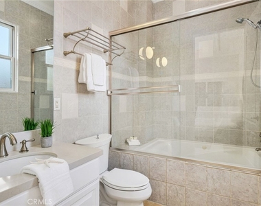 16459 Otsego Street - Photo Thumbnail 60