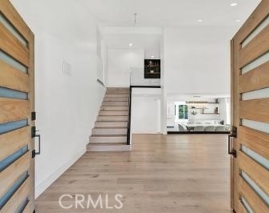 18340 Sandringham Court - Photo Thumbnail 2