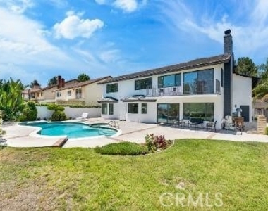 18340 Sandringham Court - Photo Thumbnail 25
