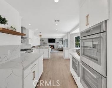 18340 Sandringham Court - Photo Thumbnail 9