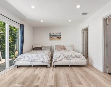 6620 Bellaire - Photo Thumbnail 15
