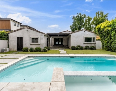 4925 Nagle Avenue - Photo Thumbnail 38